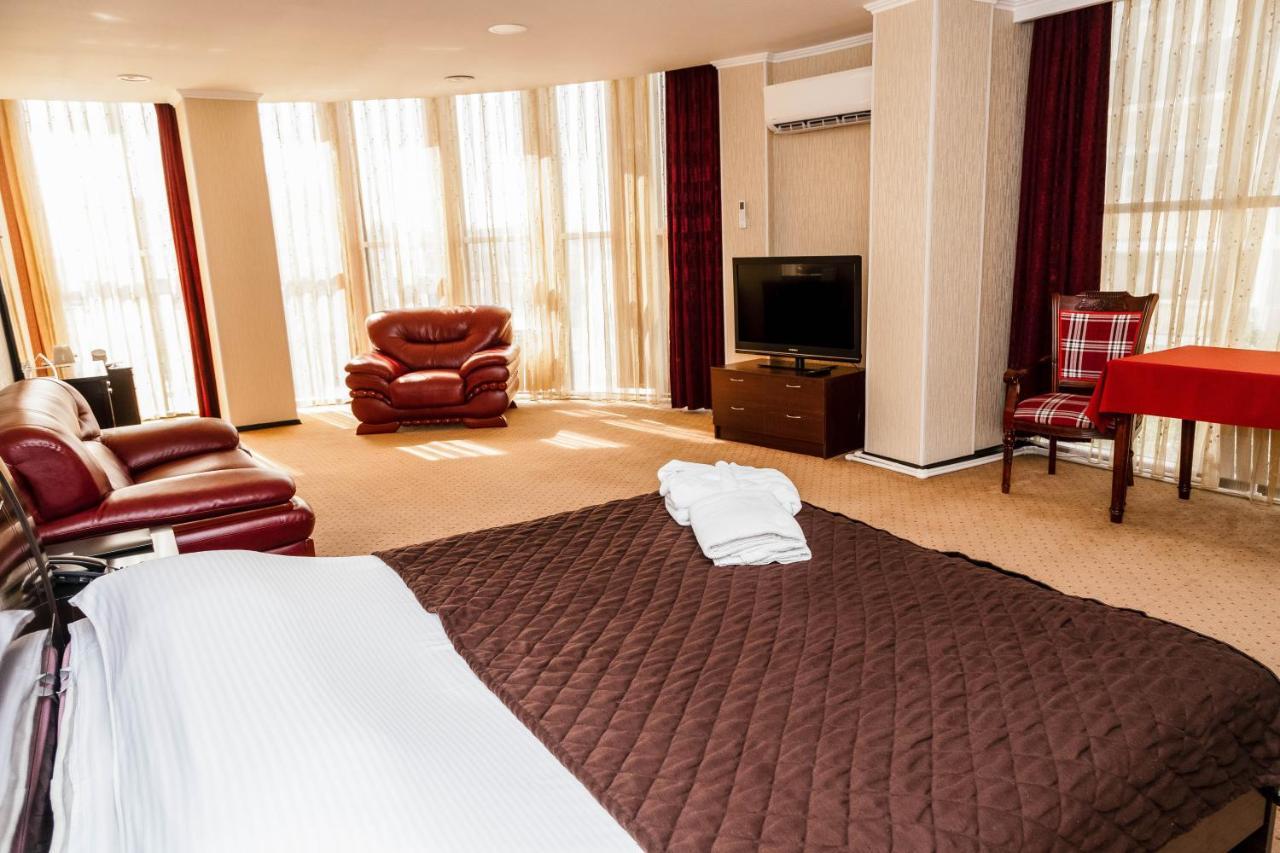 Golden Palace Aktau  Exterior foto